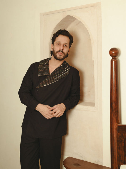 Upcycled Handwoven Arrow collar shirt - Black