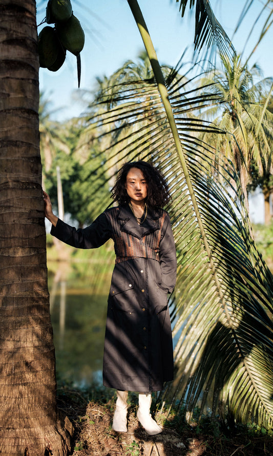 Upcycled Copenhagen Trench - Black Copper