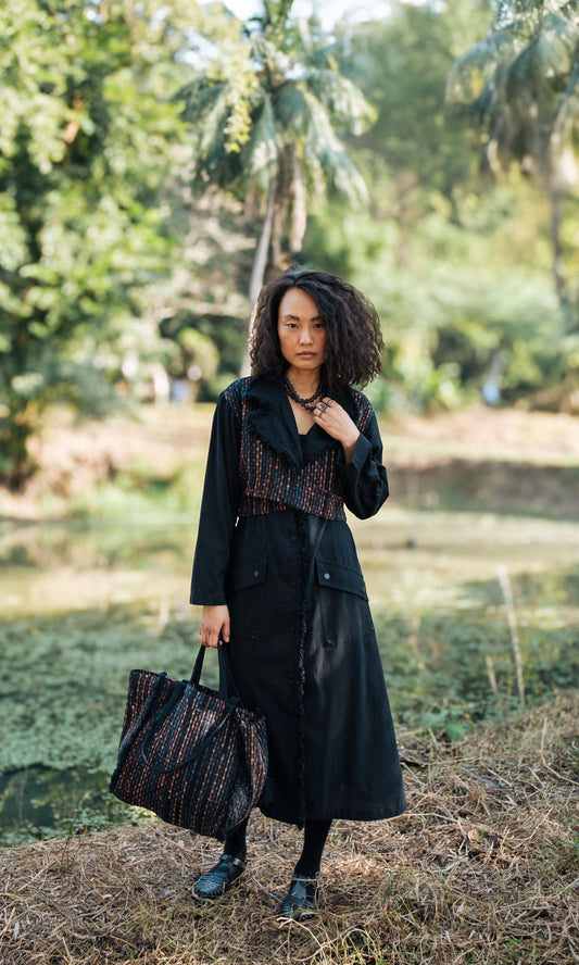 Handwoven Copenhagen Trench - Black Copper