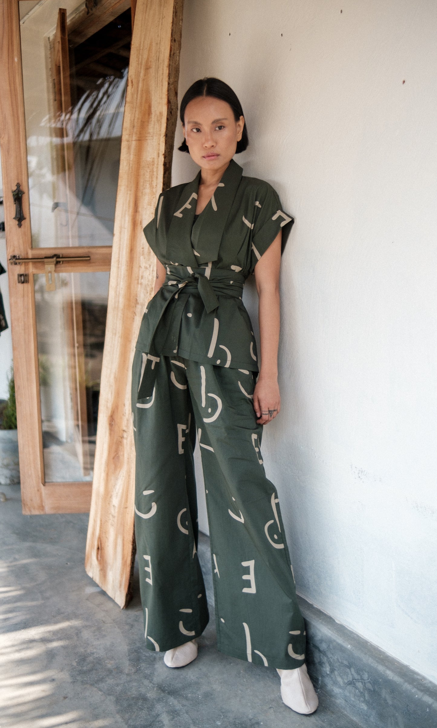 Berlin Shawl Collar Line Printed-Set