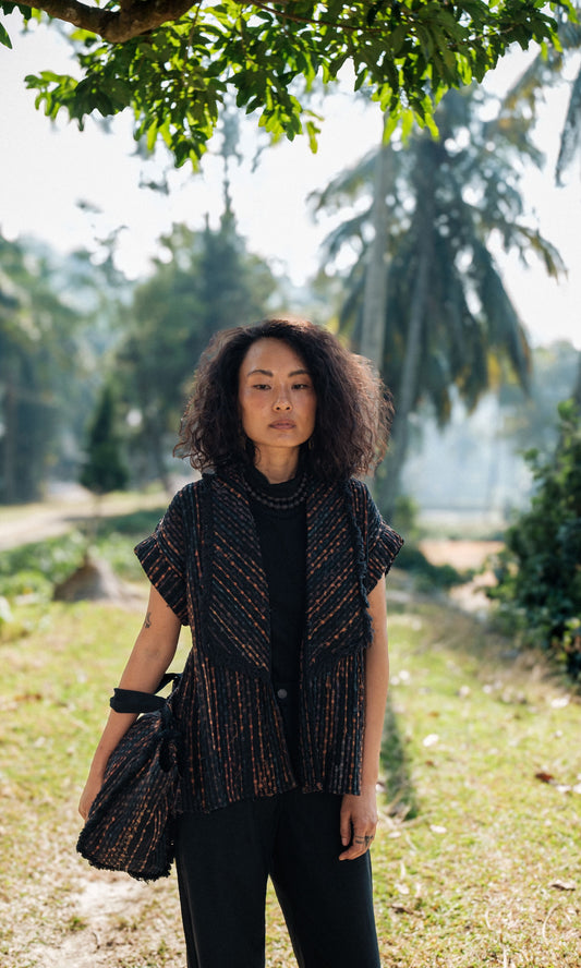 Handwoven Berlin Shawl Collar Top - Black Copper