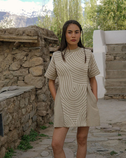 Contour Corded Dress – Sand