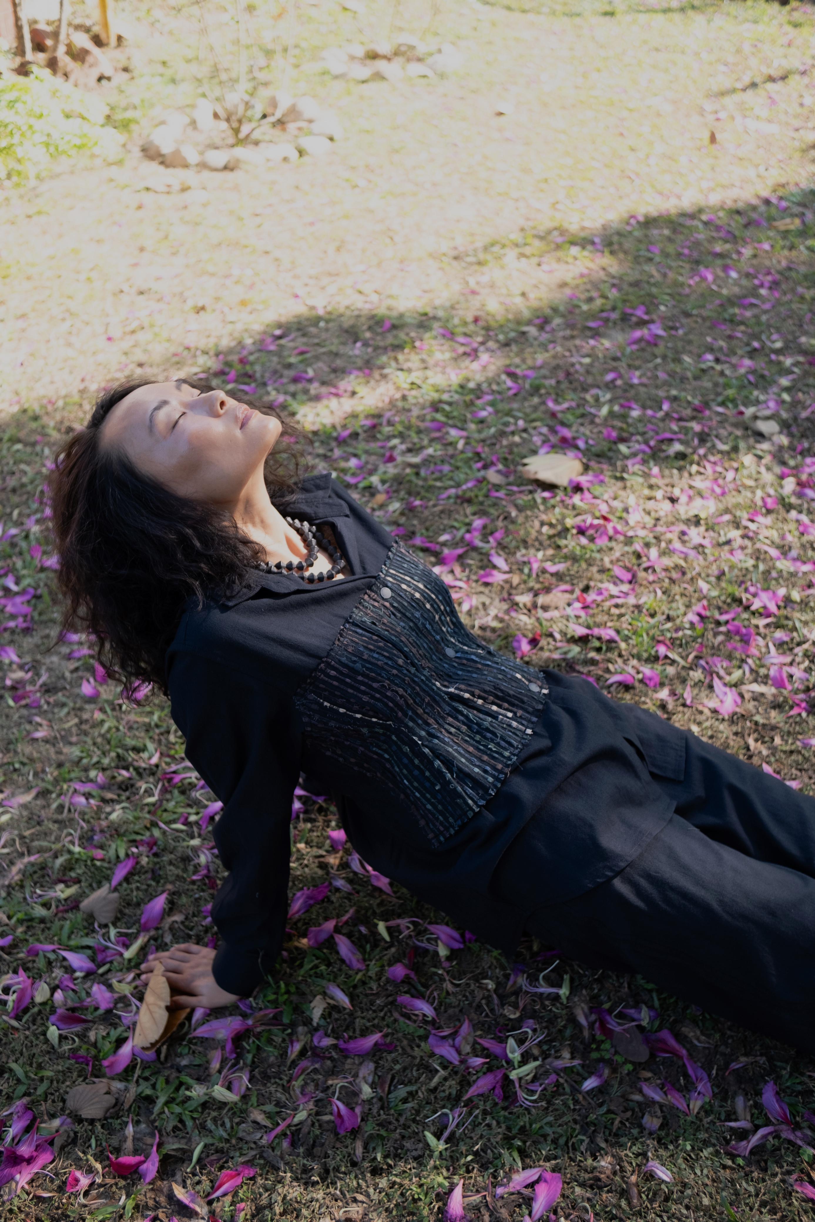 Handwoven Hunza Shirt - Black Green | The Terra Tribe